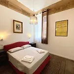 Bed & Breakfast Al Teatro 3*